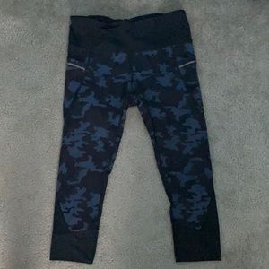 Camo workout leggings